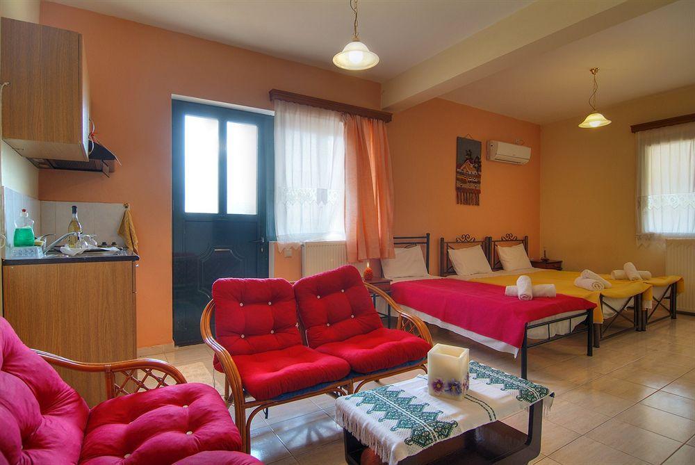 Kelari Studios Ámfisa Habitación foto